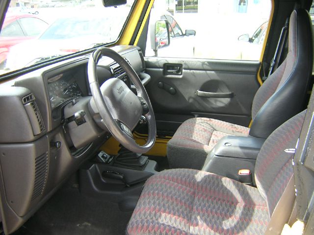 Jeep Wrangler 2000 photo 3