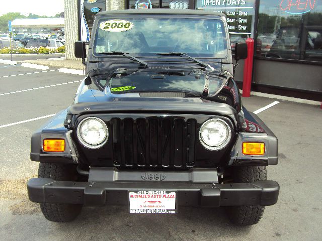 Jeep Wrangler SE SUV