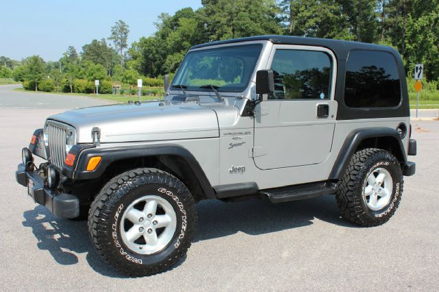 Jeep Wrangler 2000 photo 2