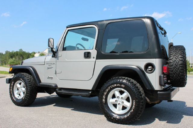 Jeep Wrangler 2000 photo 3