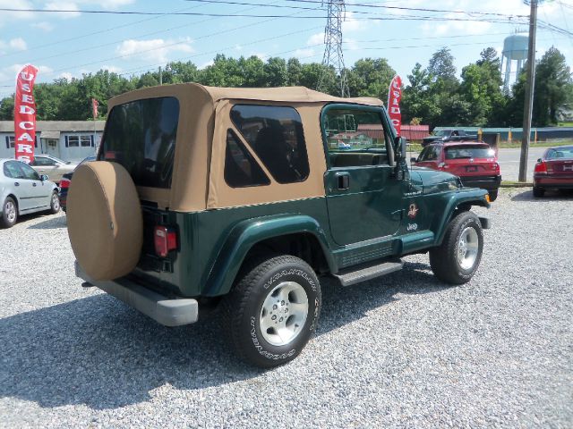 Jeep Wrangler 2000 photo 2