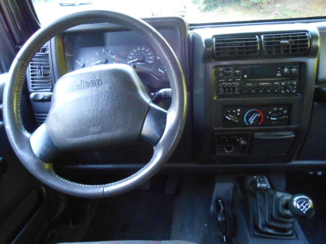 Jeep Wrangler 2000 photo 1