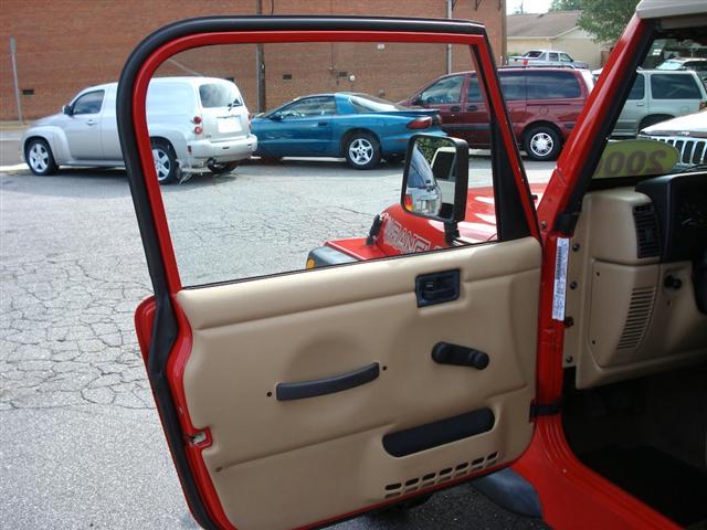 Jeep Wrangler 2000 photo 4