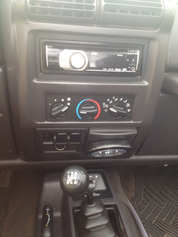 Jeep Wrangler 2001 photo 2