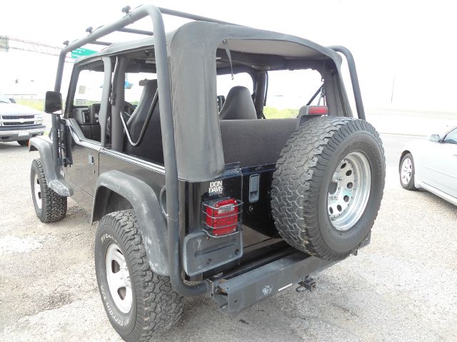 Jeep Wrangler 2002 photo 3