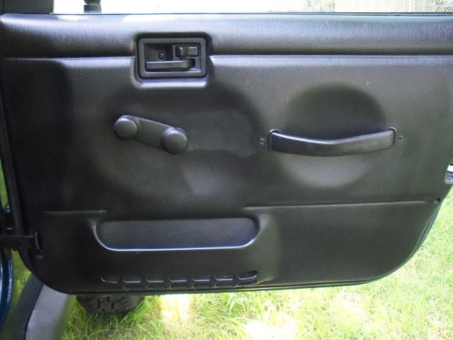 Jeep Wrangler 2002 photo 8