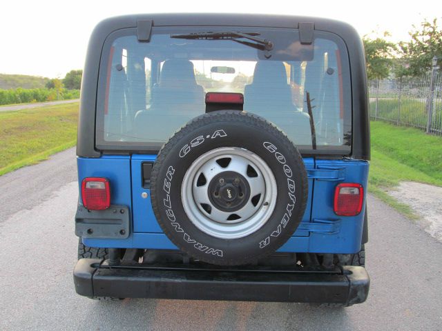 Jeep Wrangler 2003 photo 1