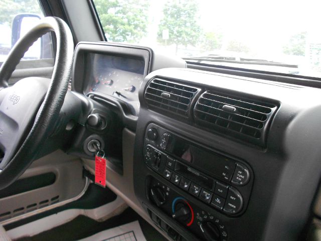 Jeep Wrangler 2003 photo 10