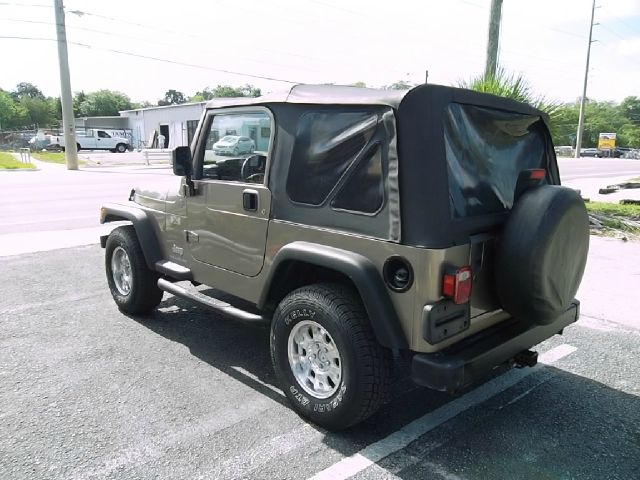 Jeep Wrangler 2004 photo 2