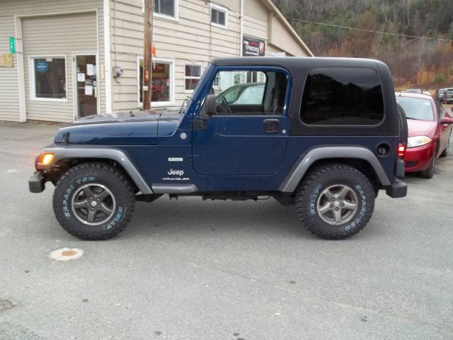 Jeep Wrangler 2004 photo 2