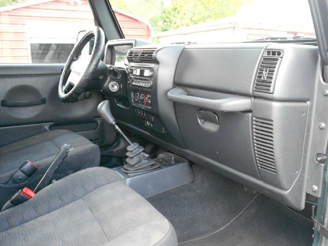 Jeep Wrangler 2004 photo 12