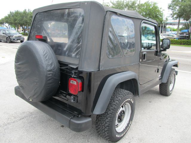 Jeep Wrangler 2004 photo 2