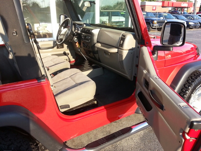 Jeep Wrangler 2004 photo 2