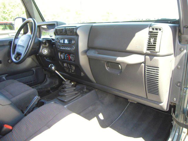 Jeep Wrangler 2004 photo 17