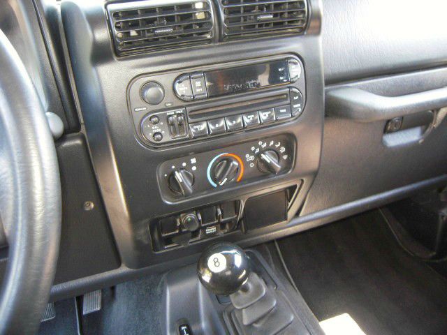 Jeep Wrangler 2004 photo 3