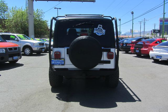 Jeep Wrangler 2004 photo 9