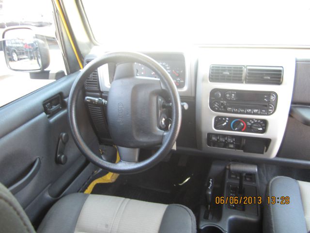 Jeep Wrangler 2004 photo 2