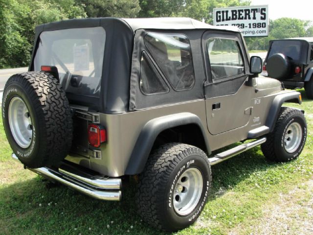 Jeep Wrangler 2004 photo 3