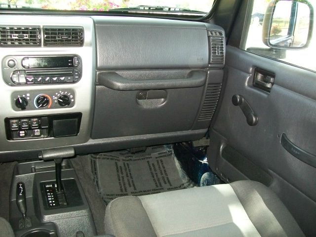 Jeep Wrangler 2005 photo 4