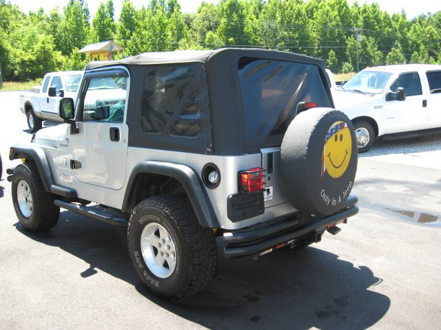 Jeep Wrangler 2005 photo 3