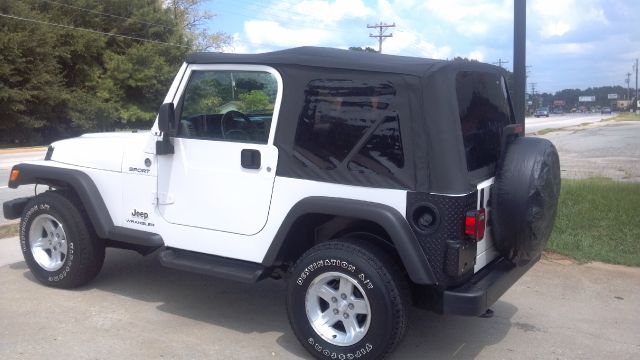 Jeep Wrangler 2005 photo 3