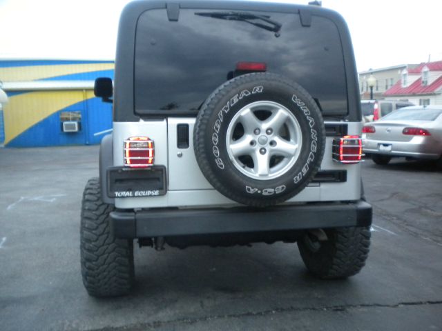 Jeep Wrangler 2005 photo 3