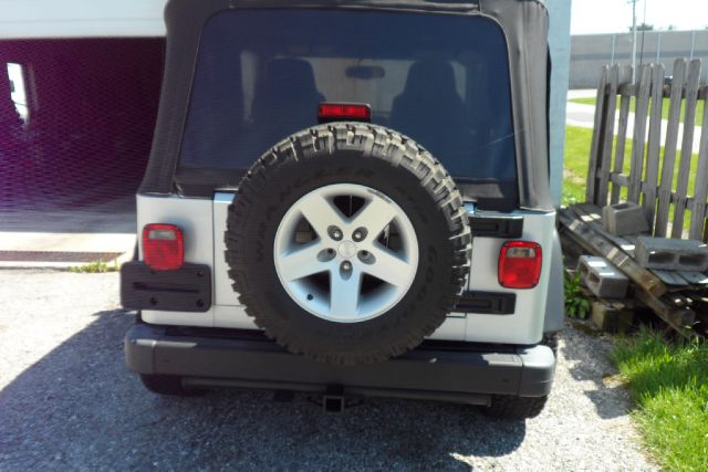 Jeep Wrangler 2005 photo 9