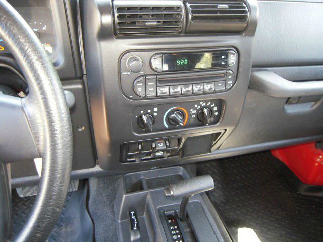 Jeep Wrangler 2005 photo 3