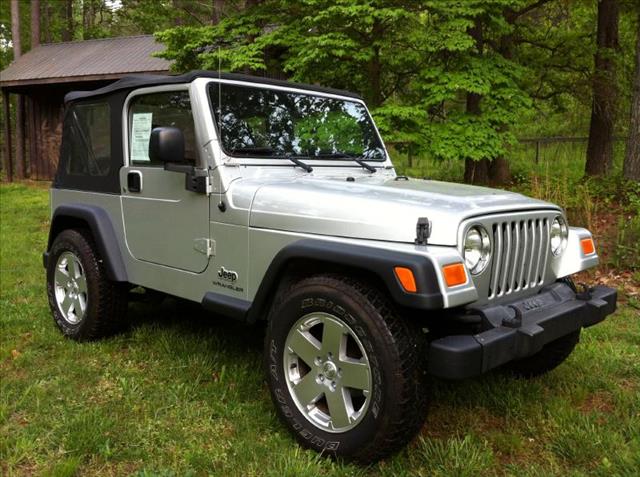 Jeep Wrangler SE SUV