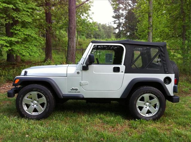 Jeep Wrangler 2005 photo 2