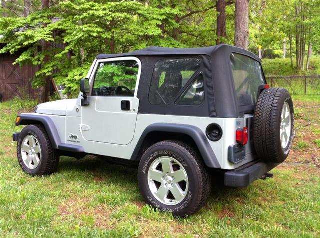 Jeep Wrangler 2005 photo 24