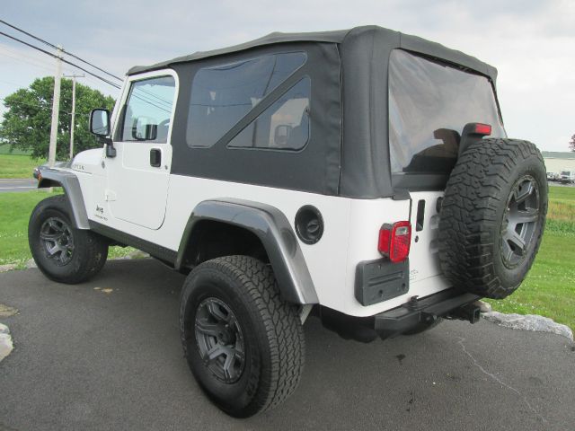 Jeep Wrangler 2005 photo 3