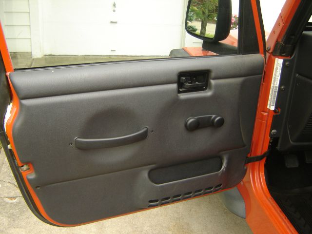 Jeep Wrangler 2005 photo 2