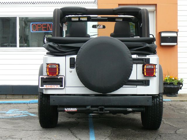 Jeep Wrangler 2005 photo 3