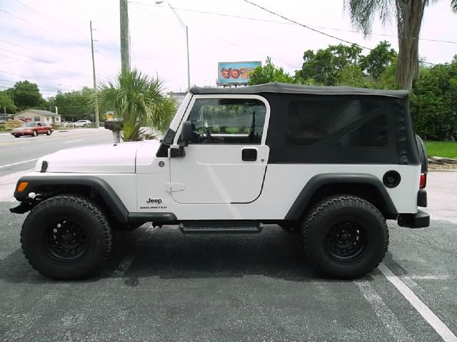 Jeep Wrangler 2005 photo 3