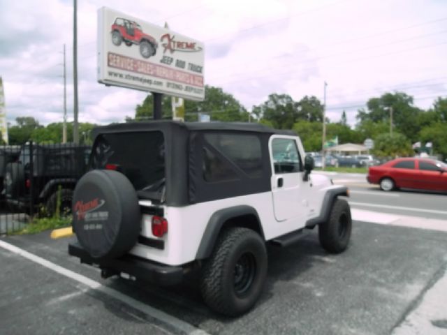 Jeep Wrangler 2005 photo 4