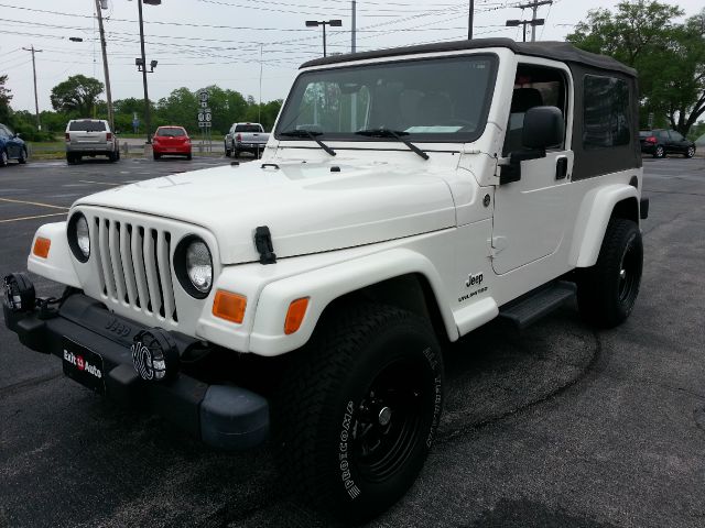 Jeep Wrangler 2005 photo 2