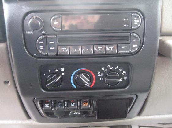 Jeep Wrangler 2005 photo 4