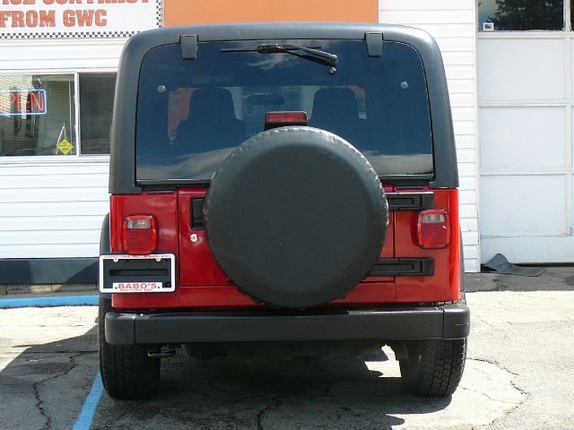 Jeep Wrangler ALL Wheel Drive - NEW Tires SUV