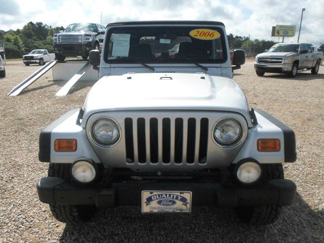 Jeep Wrangler 2006 photo 11