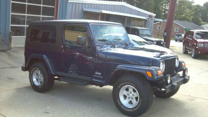 Jeep Wrangler ALL Wheel Drive - NEW Tires SUV