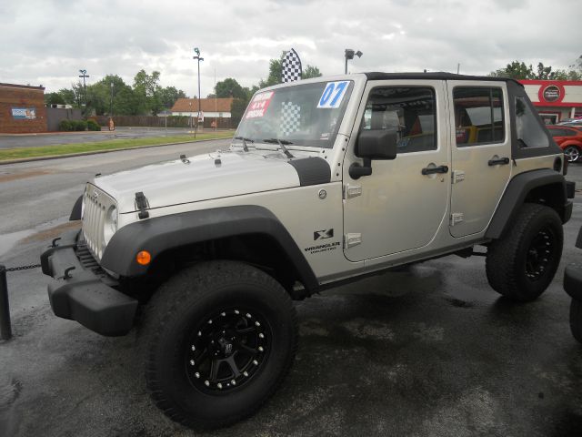 Jeep Wrangler 1500 Extended Cargo Clean SUV