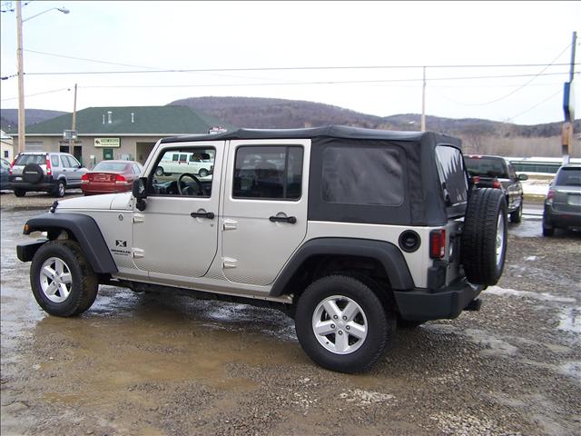 Jeep Wrangler ST Club Cab 8-ft. Bed 4WD Sport Utility