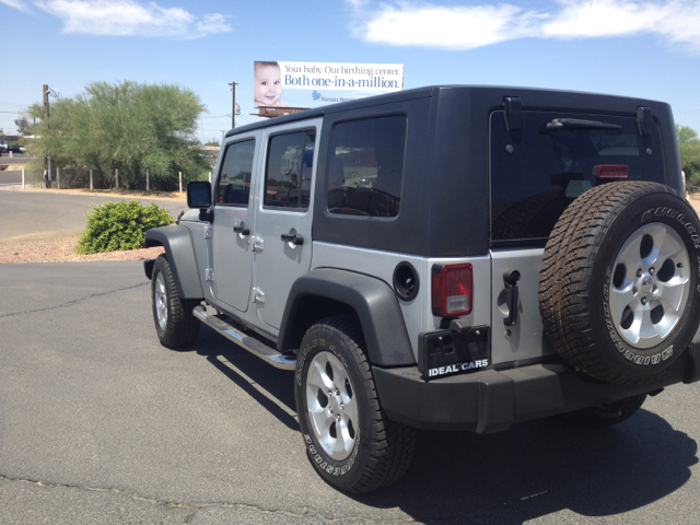 Jeep Wrangler 1500 Extended Cargo Clean SUV