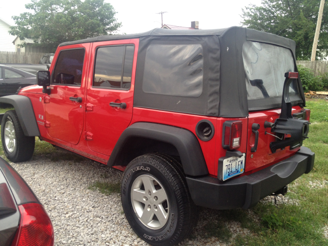 Jeep Wrangler 1500 Extended Cargo Clean SUV