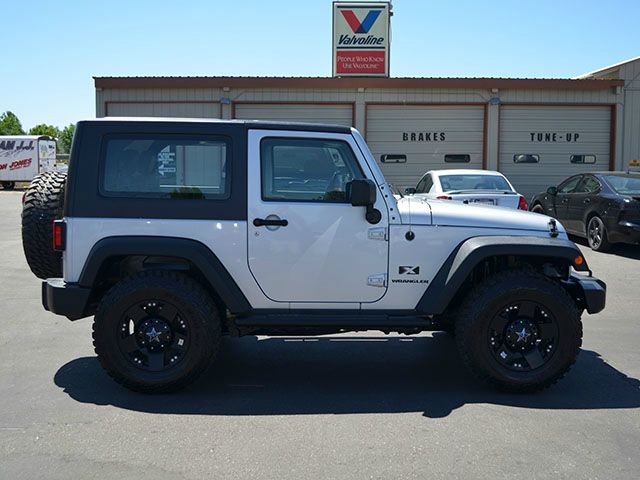 Jeep Wrangler 2008 photo 2