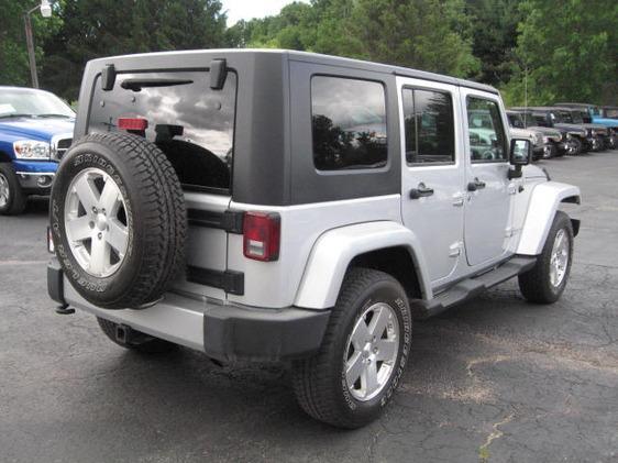 Jeep Wrangler 1500 Extended Cargo Clean SUV