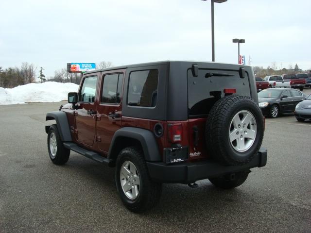 Jeep Wrangler 2010 photo 1