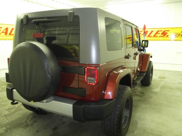 Jeep Wrangler 1500 Extended Cargo Clean SUV