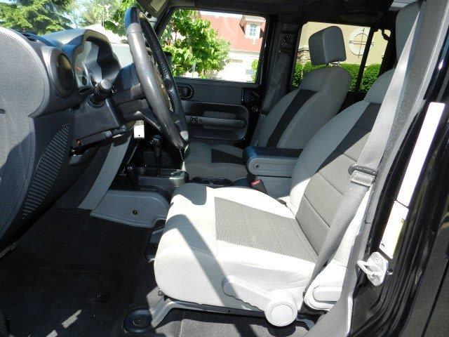 Jeep Wrangler 2010 photo 15